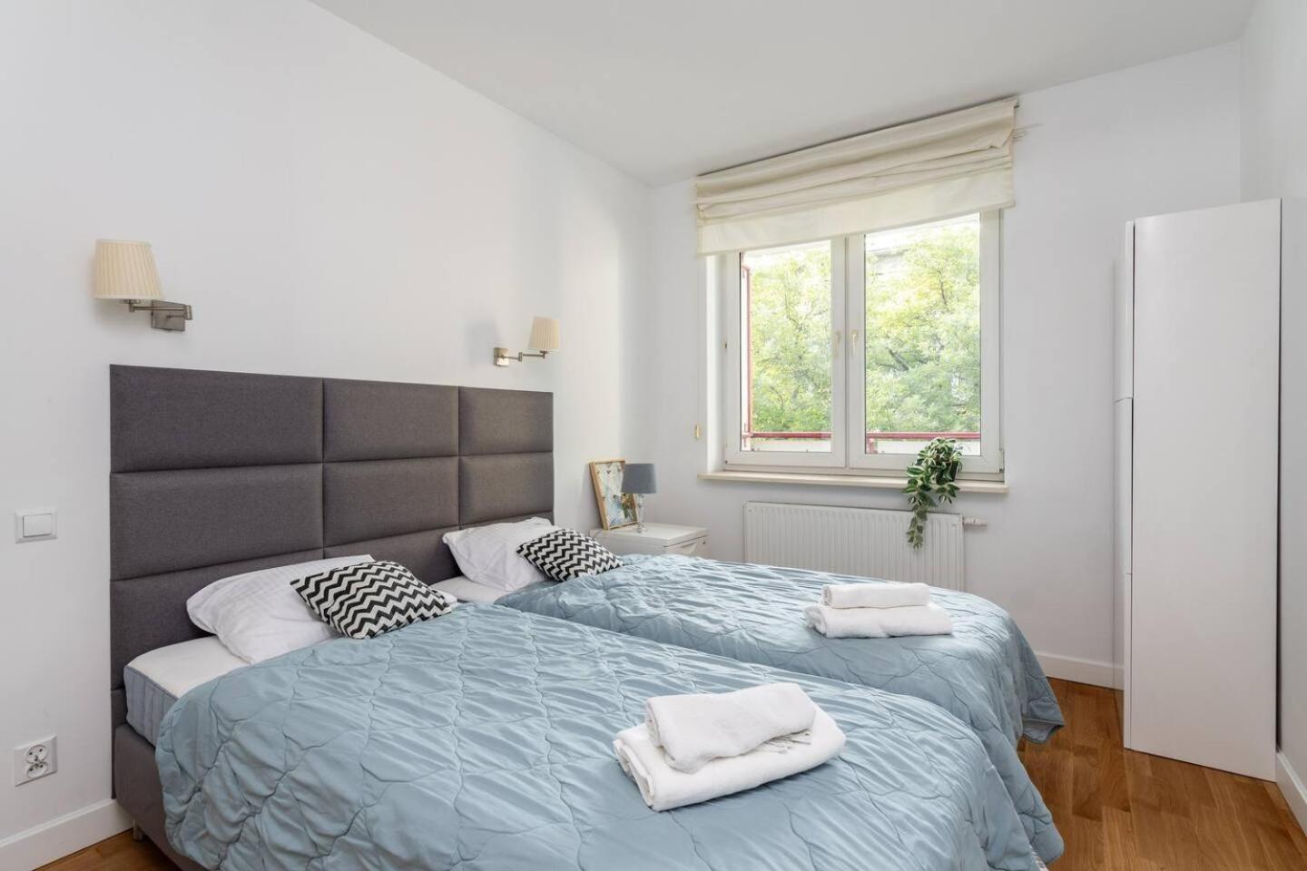 Superb Czerska Family Apartment Varşovia Exterior foto