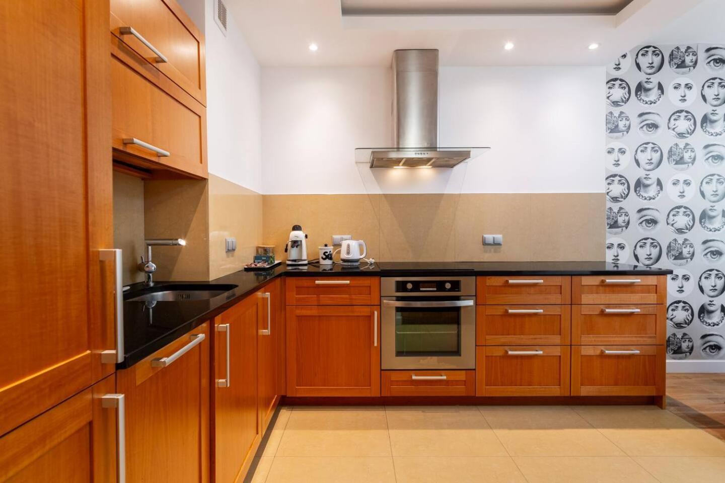 Superb Czerska Family Apartment Varşovia Exterior foto